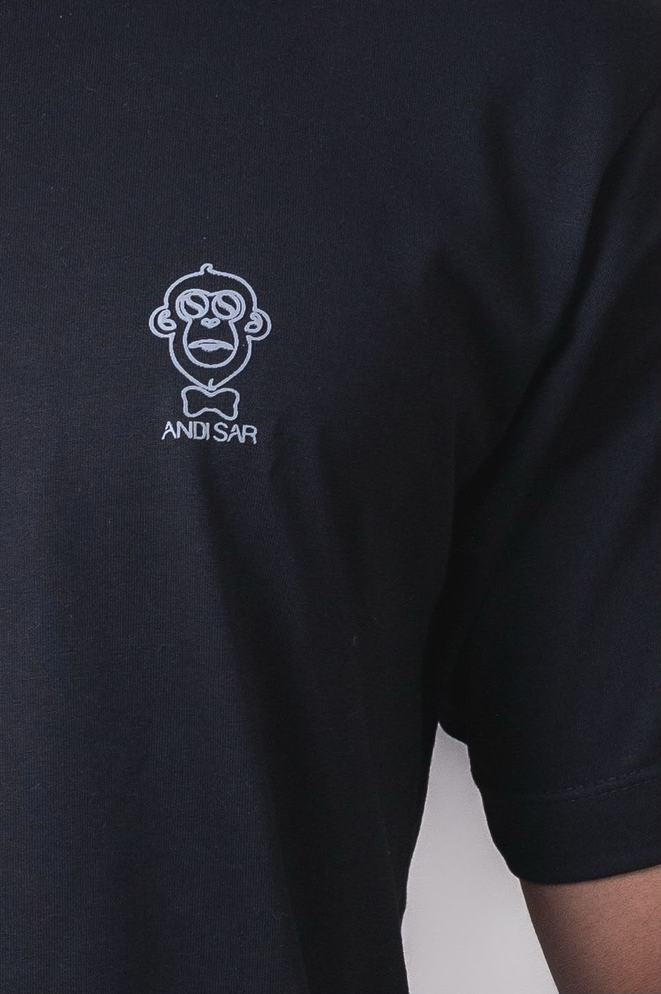Camiseta Essential Black