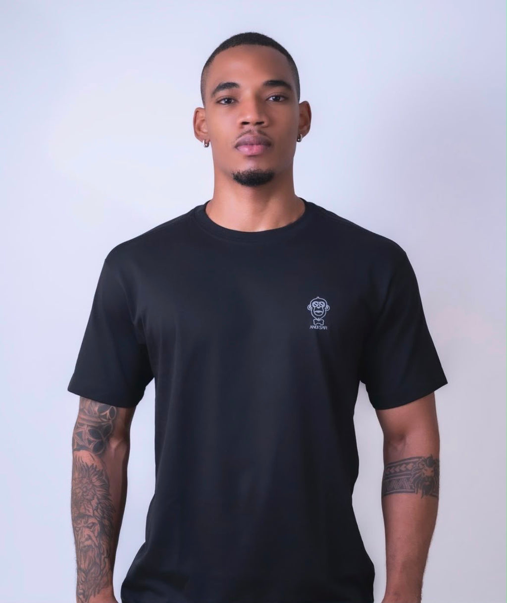 Camiseta Essential Black