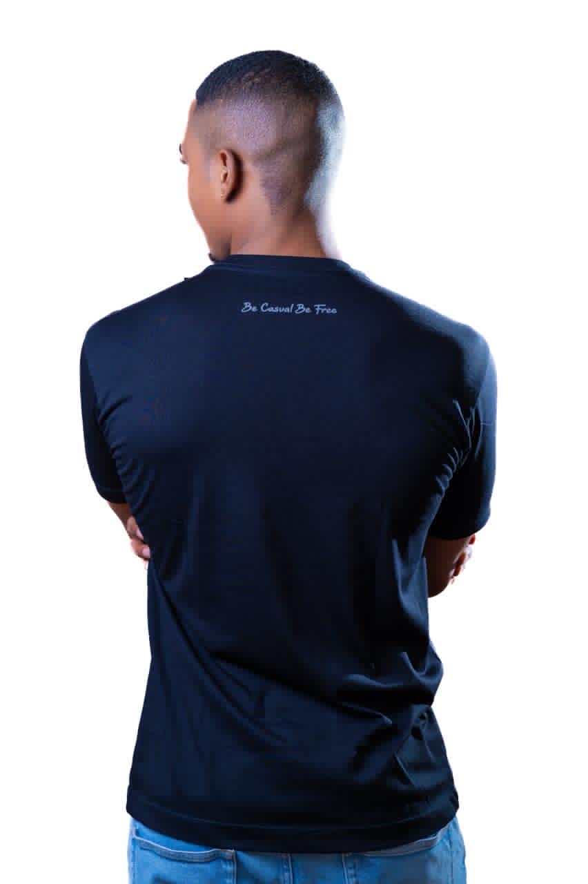 Camiseta Essential Black