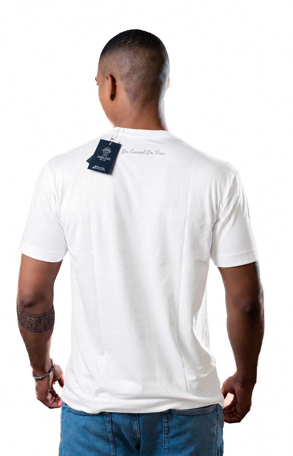 Camiseta Essential white
